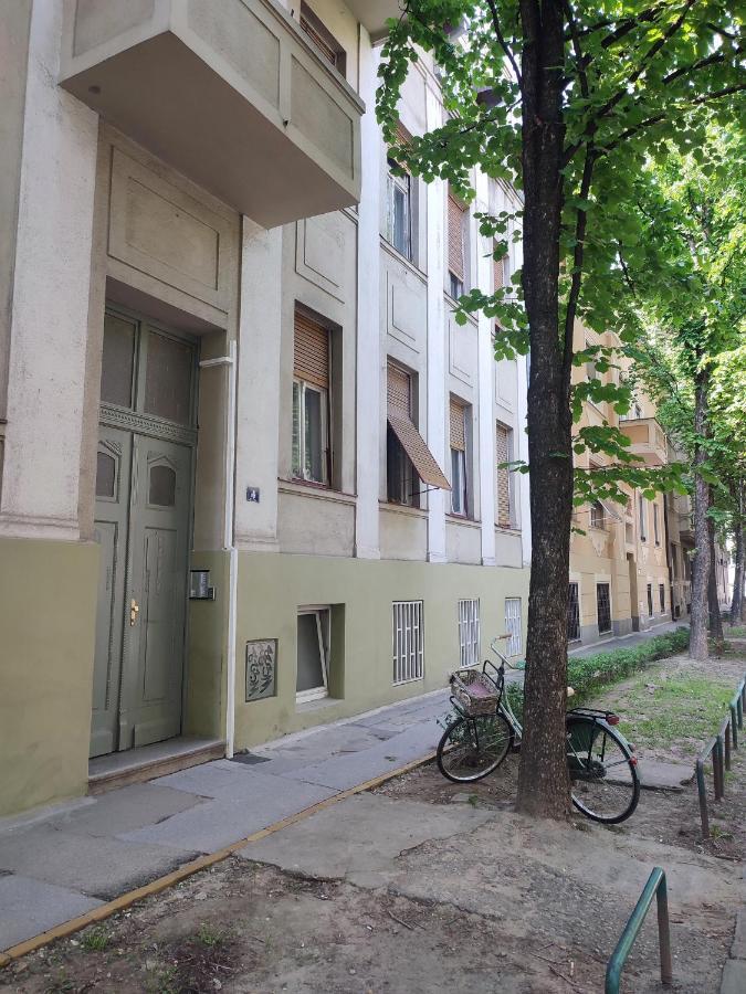 Center Danube Street Apartment Novi Sad Bagian luar foto